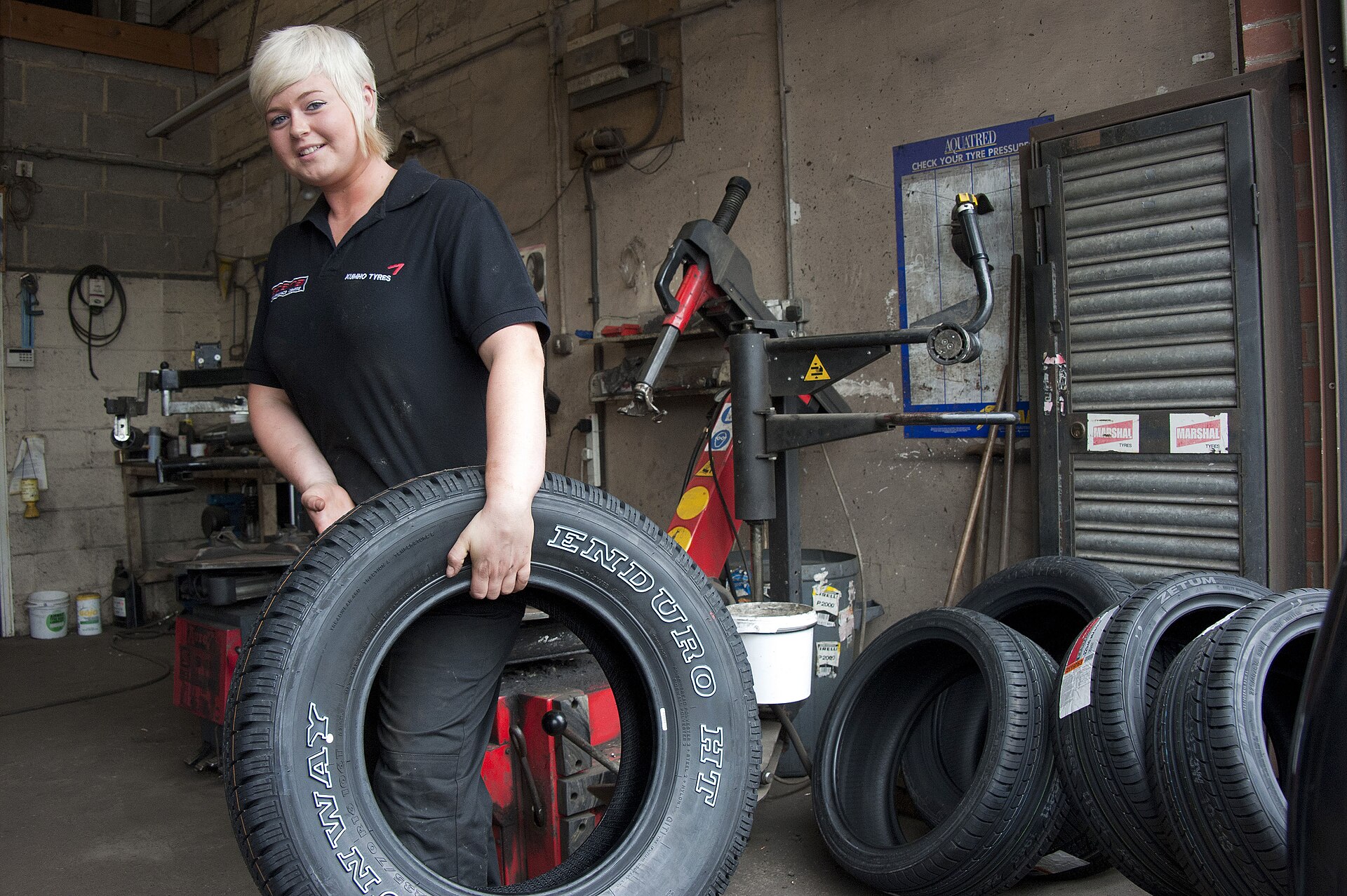 A service advisor at an independent shop